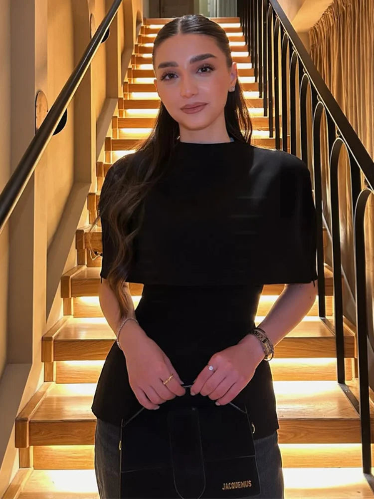 Top Capa de Cuello Alto Negro para Mujer