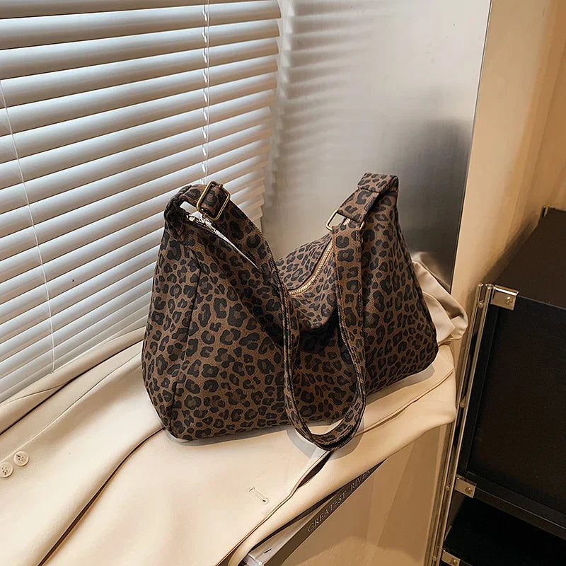Bolso de Hombro con Estampado Leopardo
